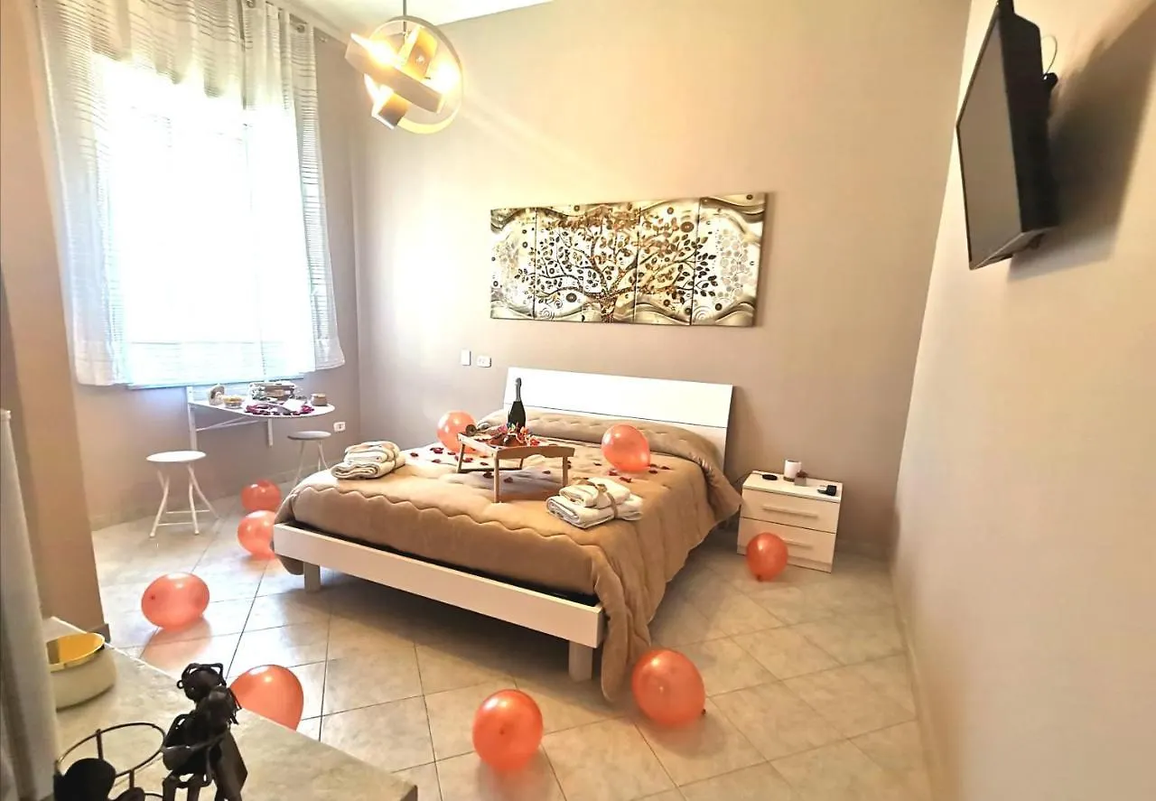 Dale Rooms Naples 0*,  Italie